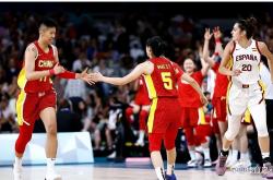 爱游戏中国-奥运篮球赛场上，西班牙男女队光芒耀眼