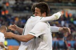 爱游戏-包含欧洲网球队血洗澳大利亚网球队，穆雷送出助攻的词条