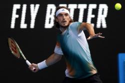 爱游戏官方入口-包含世界网球队绝杀法国网球队，西西帕斯爆发神勇的词条