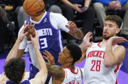 爱游戏体育官网-包含国王险胜勇士，拉文关键制胜的词条