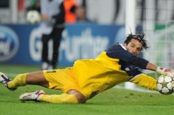 爱游戏体育-冰与火的交响，新疆队决胜局带走掘金，范弗利特在NBA总决赛接管比赛