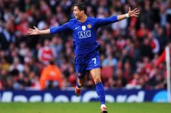 爱游戏网页版-温网荣耀如何碾压ATP总决赛？西西帕斯扛起全队背后的网球哲学