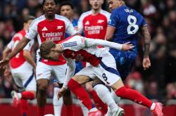 爱游戏在线-阿森纳再战利物浦，再战苦战