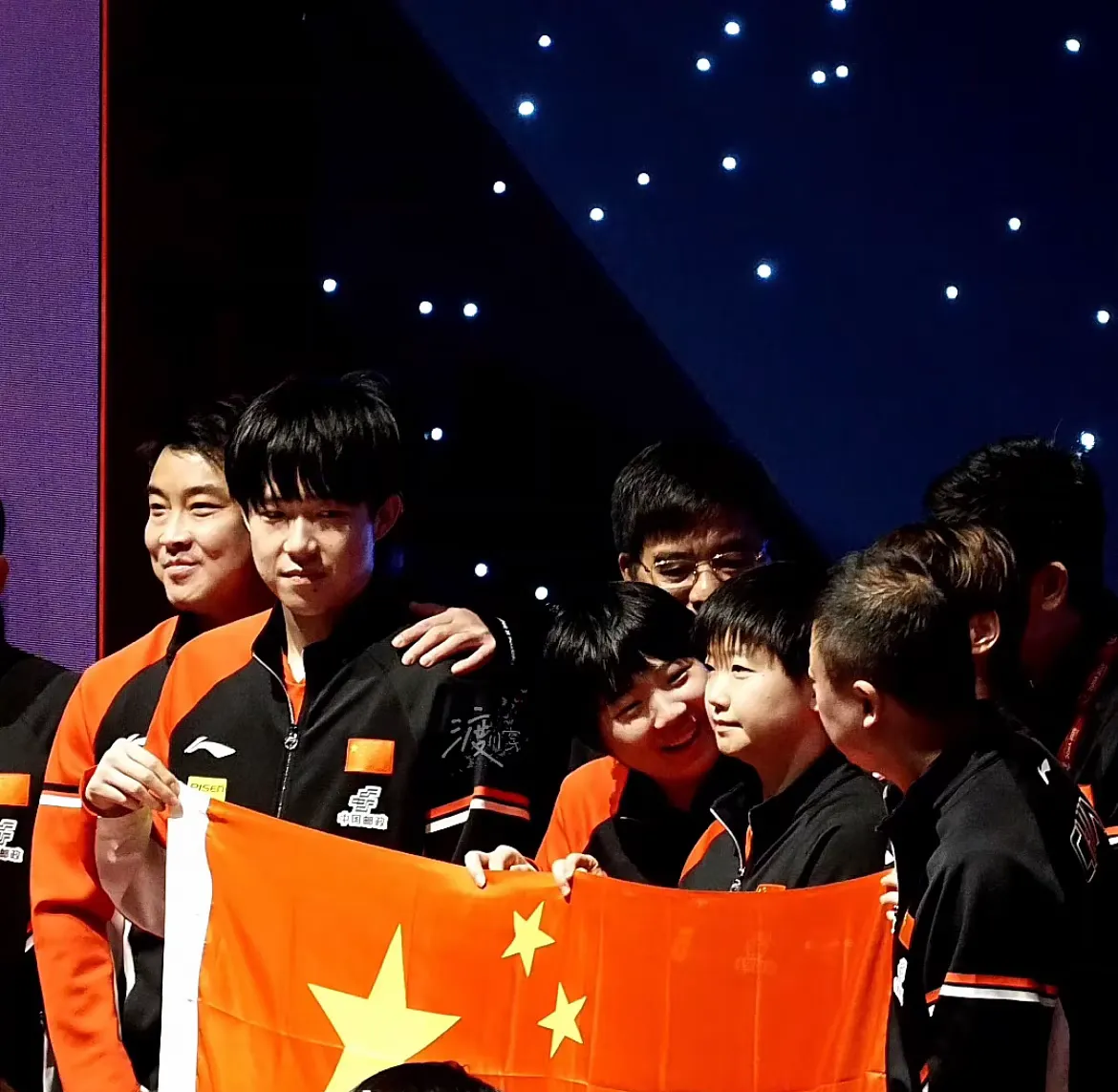 冠军之争：两支优胜球队将在场上决定最终胜败的简单介绍