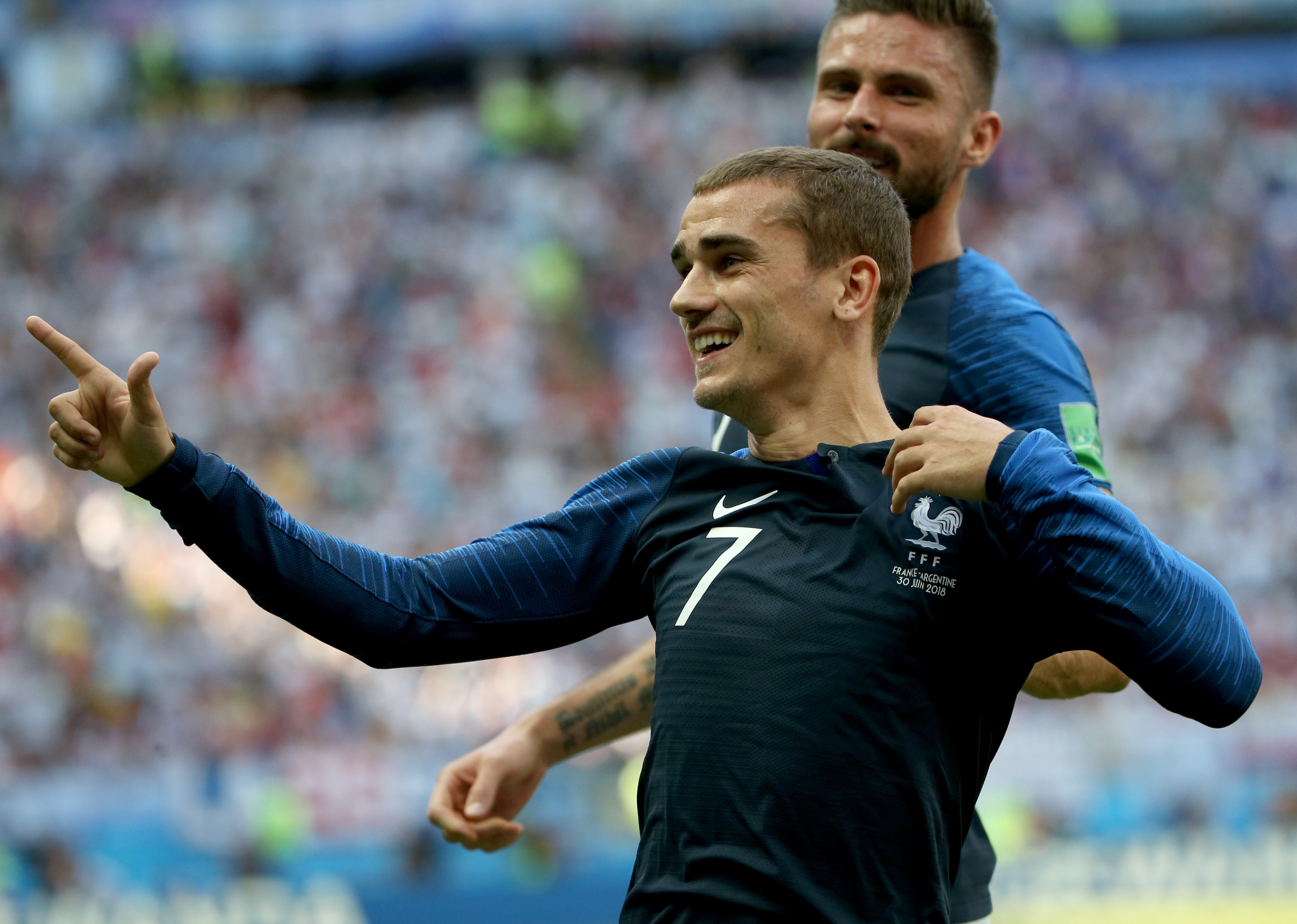 包含法国队逆转英格兰队，奥恰洛夫扛起全队的词条