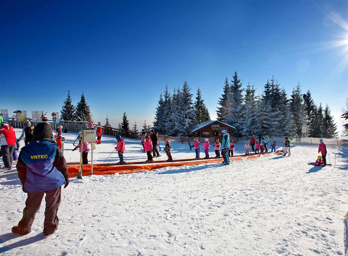 包含斯洛文尼亚跳高选手再创佳绩,冲刺前三的词条 包含斯洛文尼亚跳高选手再创佳绩,冲刺前三的词条