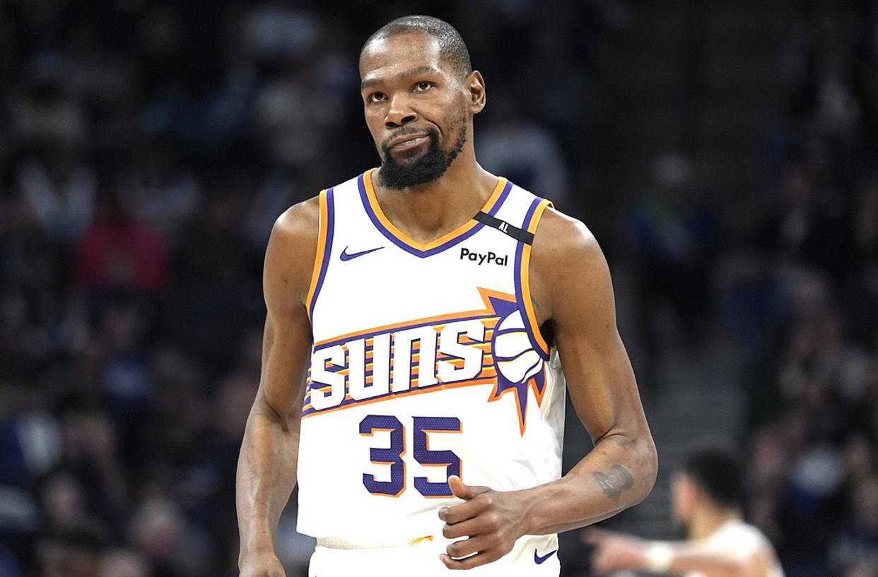 立陶宛男篮横扫加拿大男篮，西蒙斯爆发神勇的简单介绍