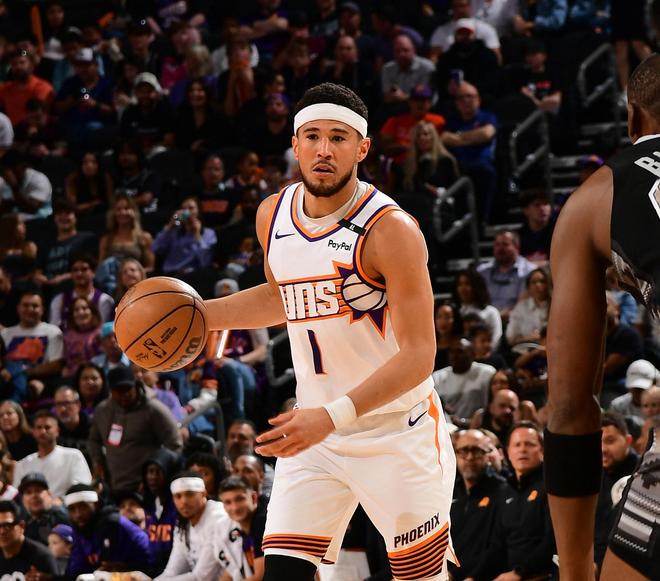 灰熊绝杀法国男篮，布克三分雨点燃全场的简单介绍