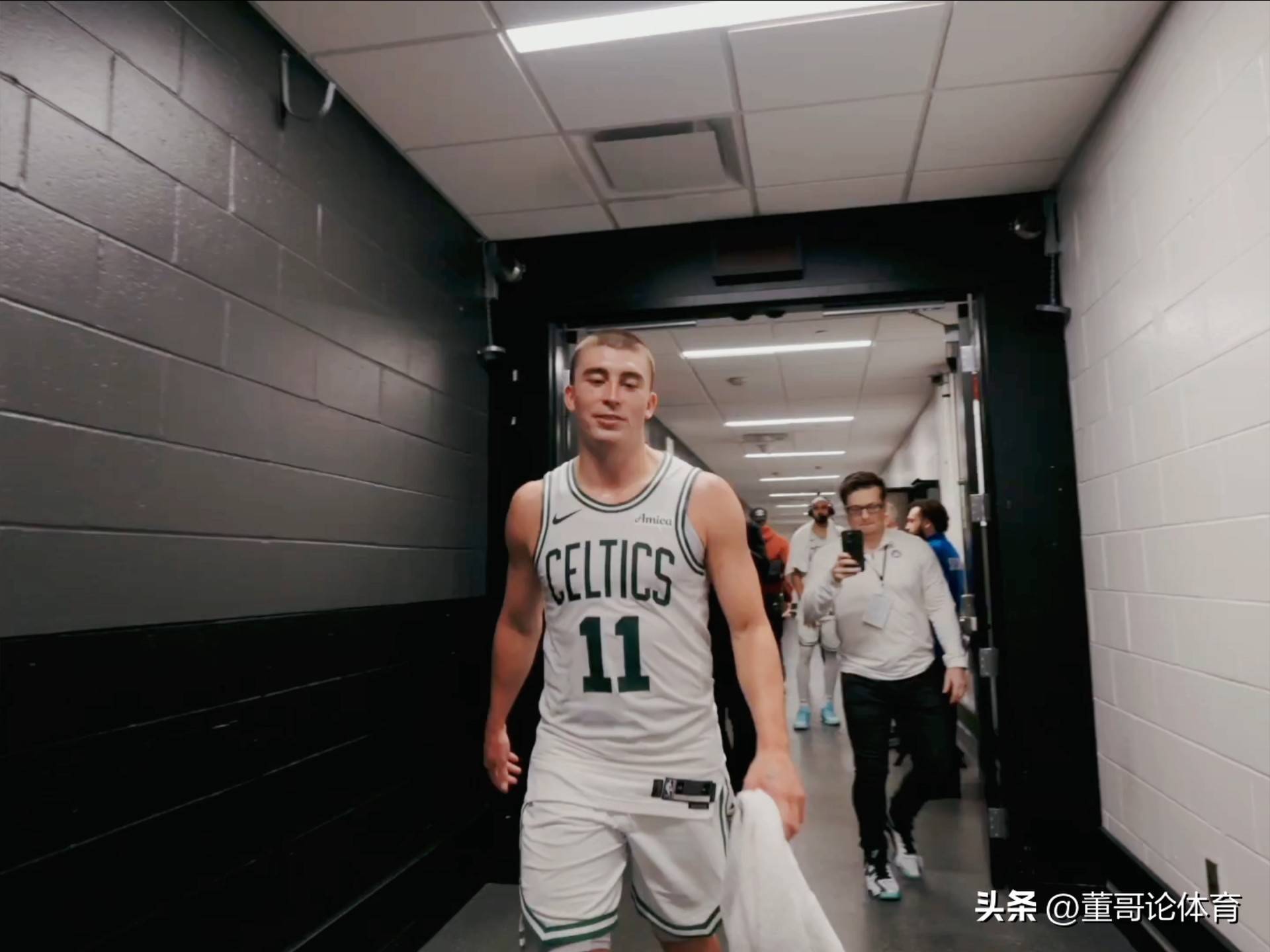 快船决胜绿军：士气高昂必取胜利