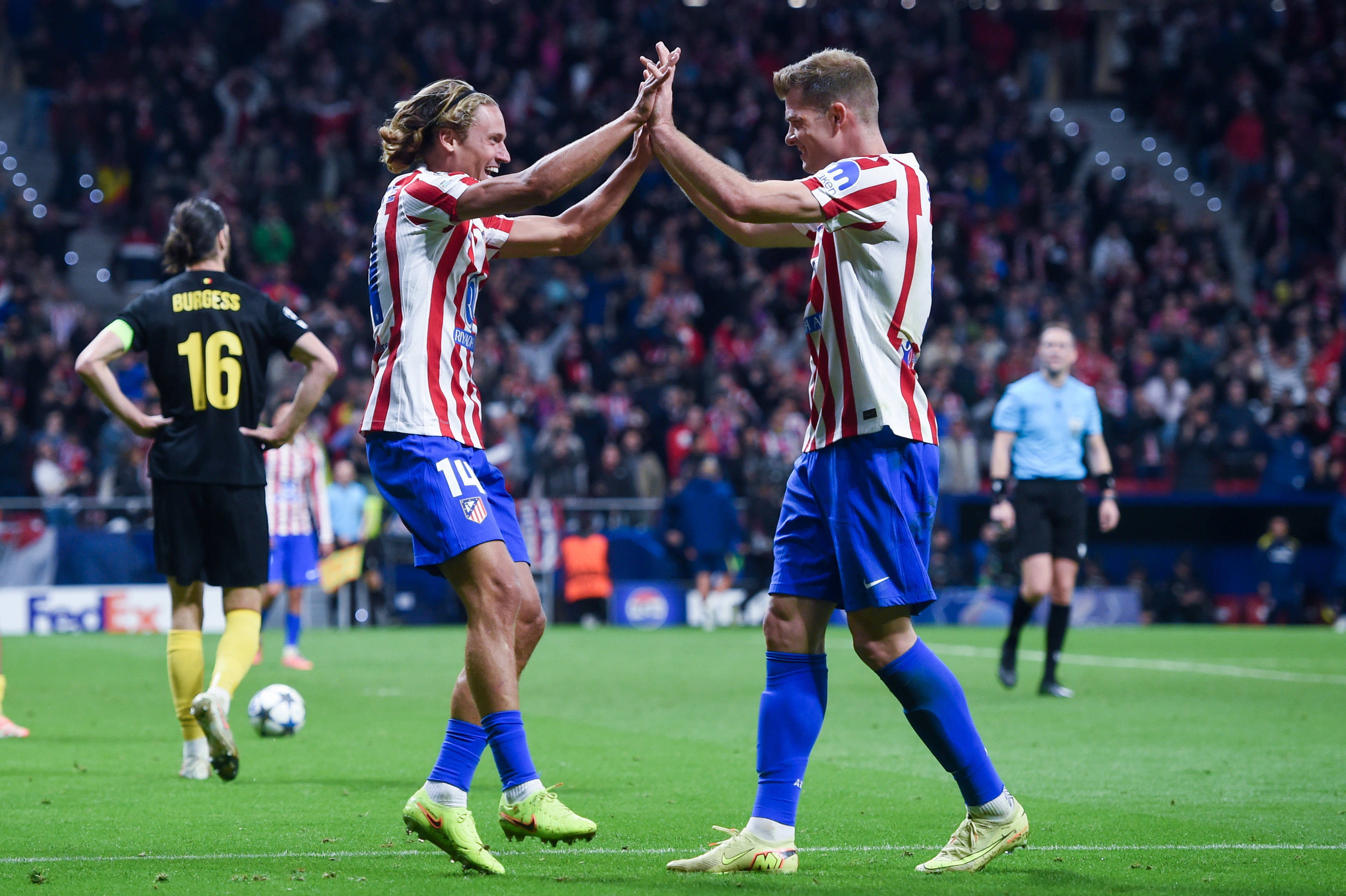 里昂逆转马赛，佩德里带队取胜的简单介绍