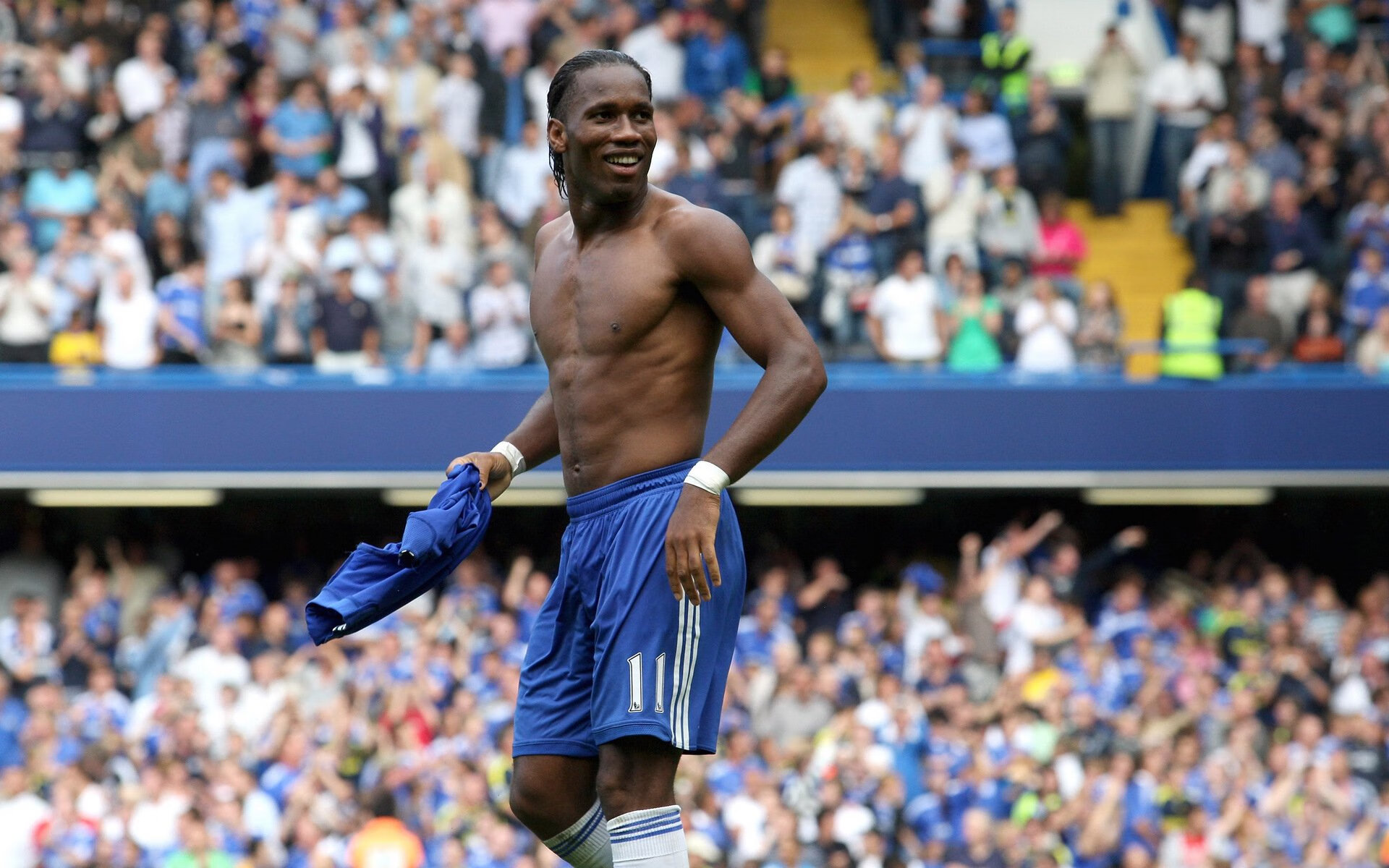 迪亚斯，大场面先生！尼斯对阵利物浦，哥伦比亚飞翼如何定义关键战