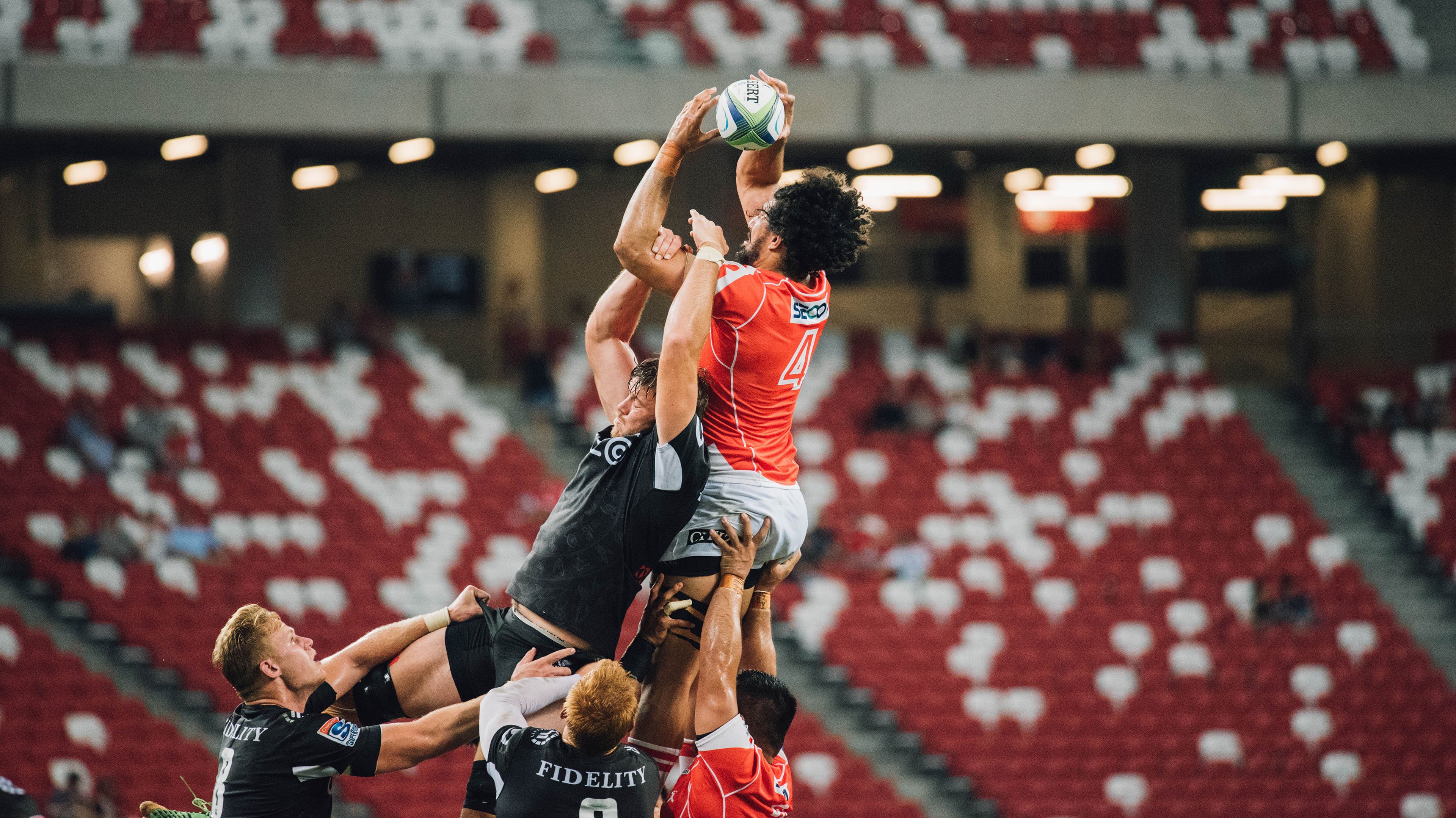 从马丁内利到日本绝杀，防守的艺术与决胜时刻的勇气