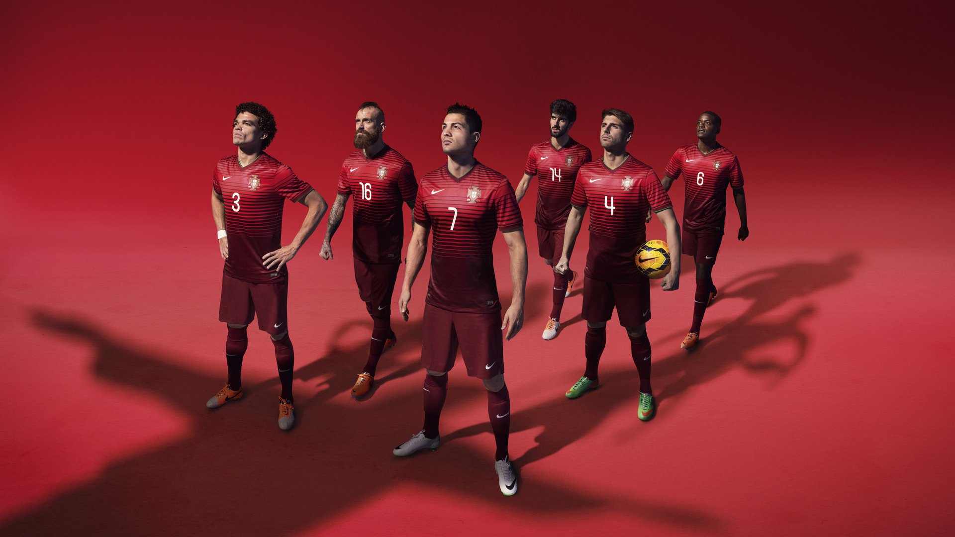 德罗赞的无声宣言，当进攻巨星在防守端锁死雷霆